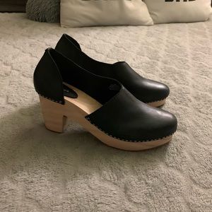 Brand new Free People clogs!